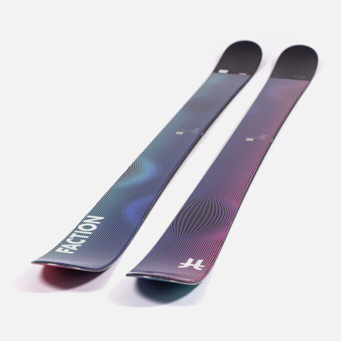 Pack of Faction STUDIO 2 skis + bindings