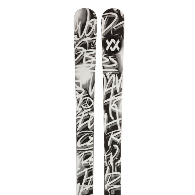 Pack of Völkl REVOLT 86 24/25 freestyle skis + bindings