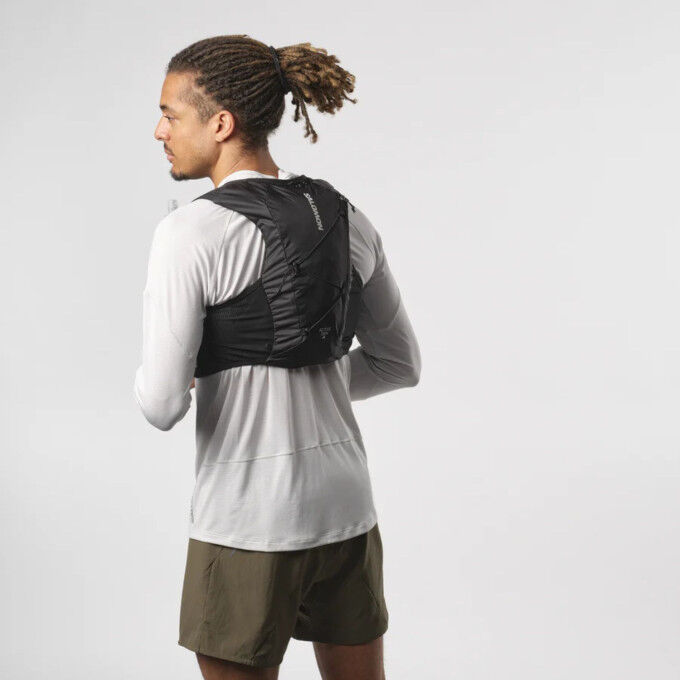 Salomon Active Skin 4: leichte, praktische und bequeme Trailweste
