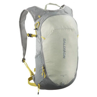 Salomon Trailblazer 10: lightweight and compact hiking backpack