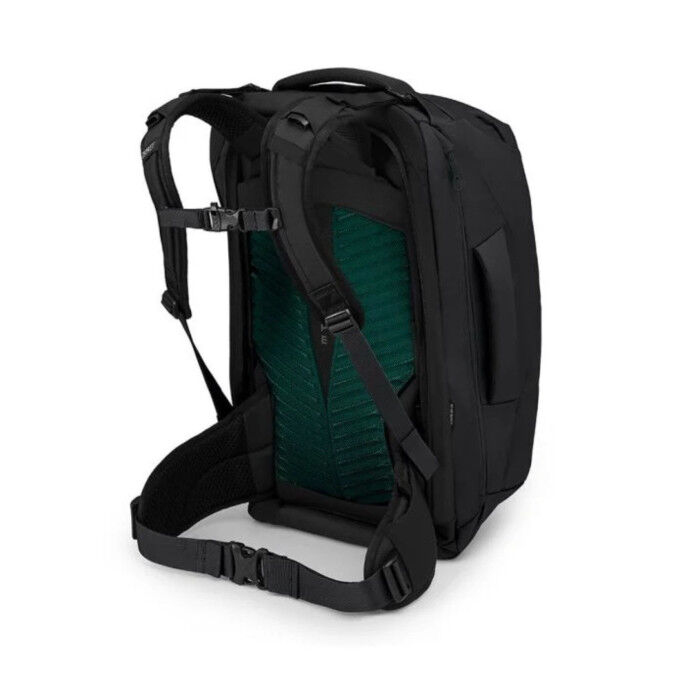 Fairview 40 Black: a travel bag for modern adventurers