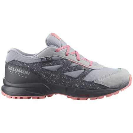 Salomon OUTWAY CSWP: waterproof shoes for young hikers