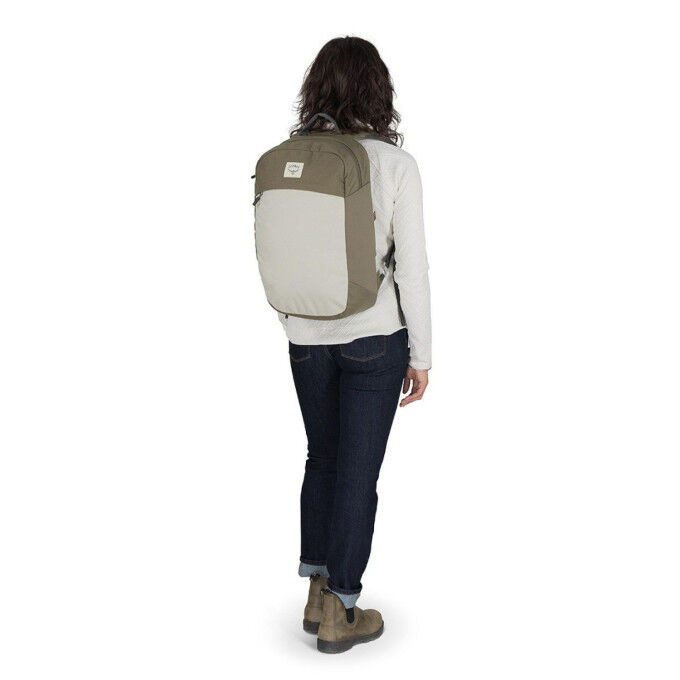 Osprey Arcane Large Day: mochila urbana elegante y práctica
