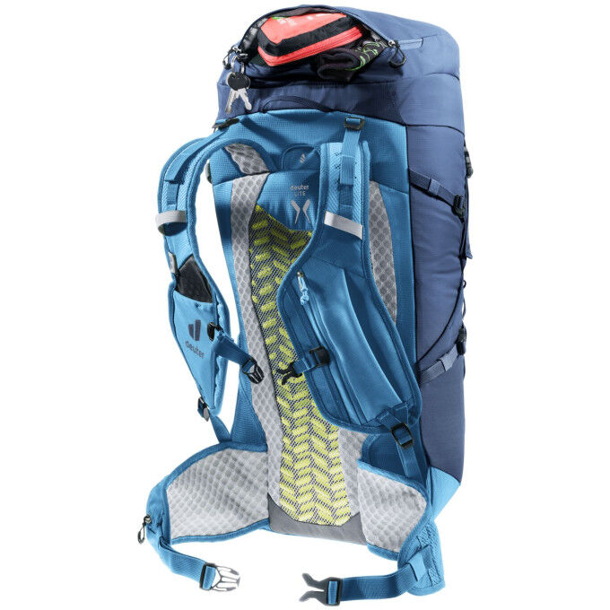 Deuter Speed Lite 30: lightweight, technical hiking backpack