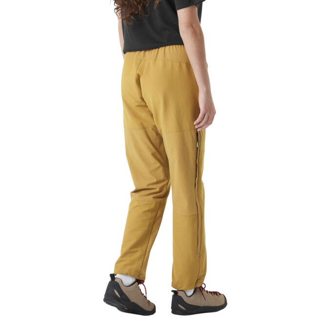 SHOONER STRETCH: technical, robust, and comfortable women's hiking pants