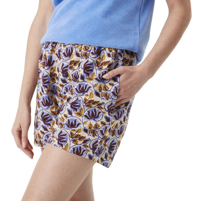 Short femme KINTHA : l'élégance légère en lin pour l’été Short femme KINTHA : l'élégance légère en lin pour l’été