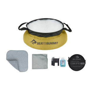 6-piece cleaning kit: compact and practical for camping