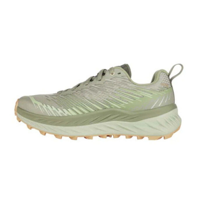 Lowa FORTUX WS: long-distance trail shoes for women
