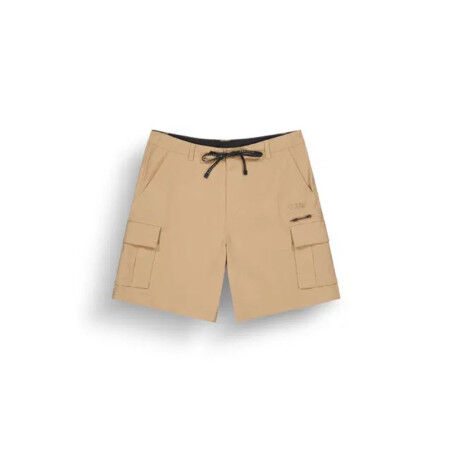 ALPHO shorts: urban comfort and outdoor performance