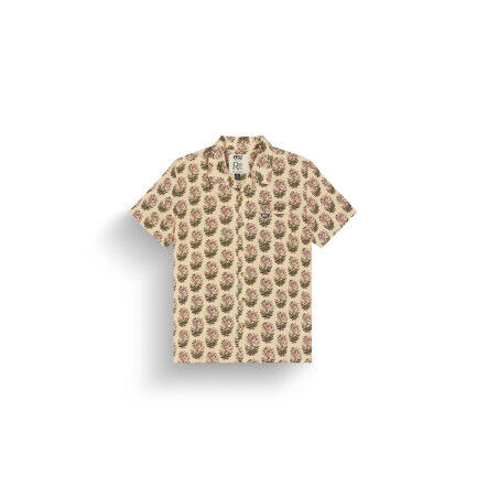 Mokara shirt: summer lightness and casual style