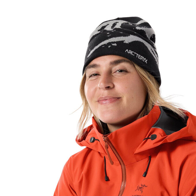 Arc'Teryx Grotto Black/Void: a warm and stylish beanie for winter