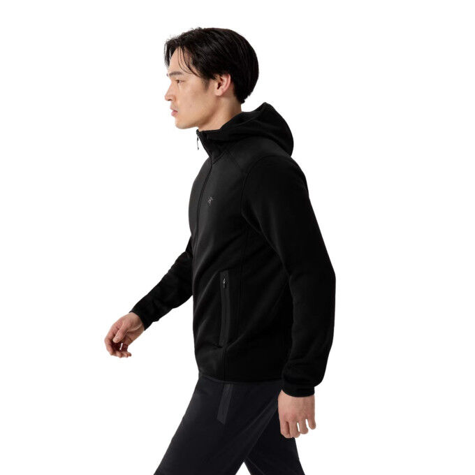 Sudadera con capucha Arc’teryx Kyanite para hombre: calidez, elasticidad y versatilidad