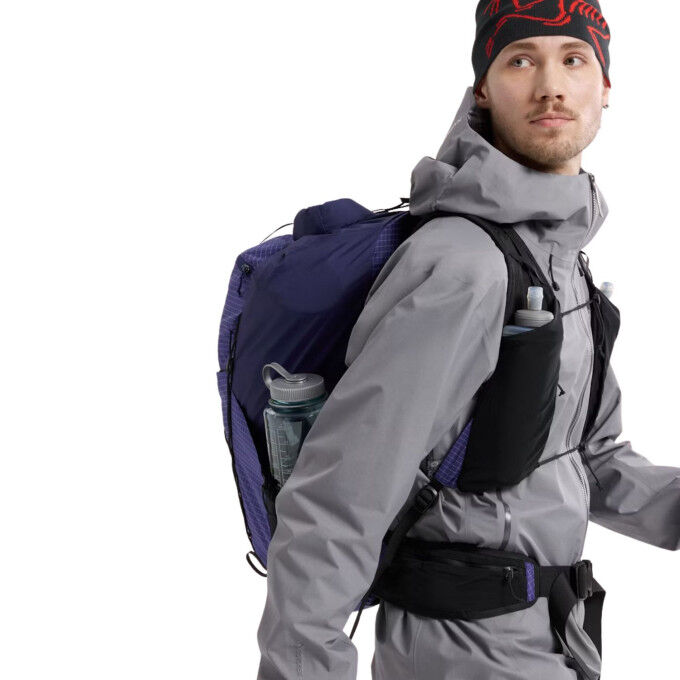 Arc'teryx Beta SL Uomo Void: protezione GORE-TEX leggera e performante