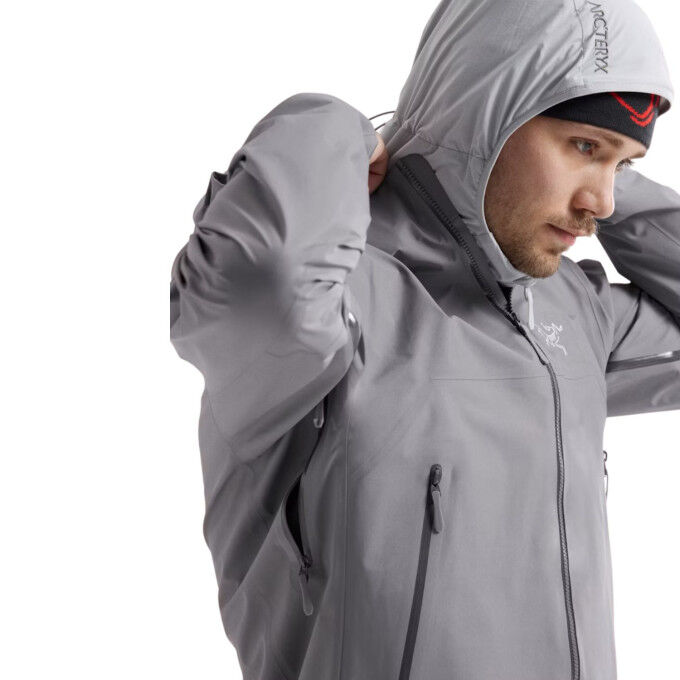 Arc'teryx Beta SL Uomo Void: protezione GORE-TEX leggera e performante
