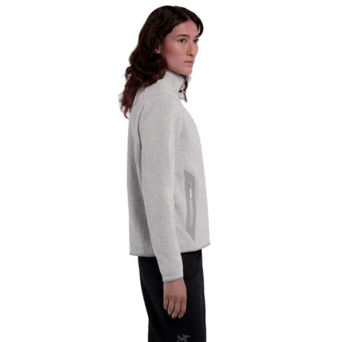 Arc’teryx Covert Cardigan Women: warmth and elegance for everyday wear