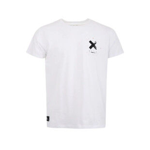 Watts X-Pantone White: the eco-friendly T-shirt with a socially conscious design