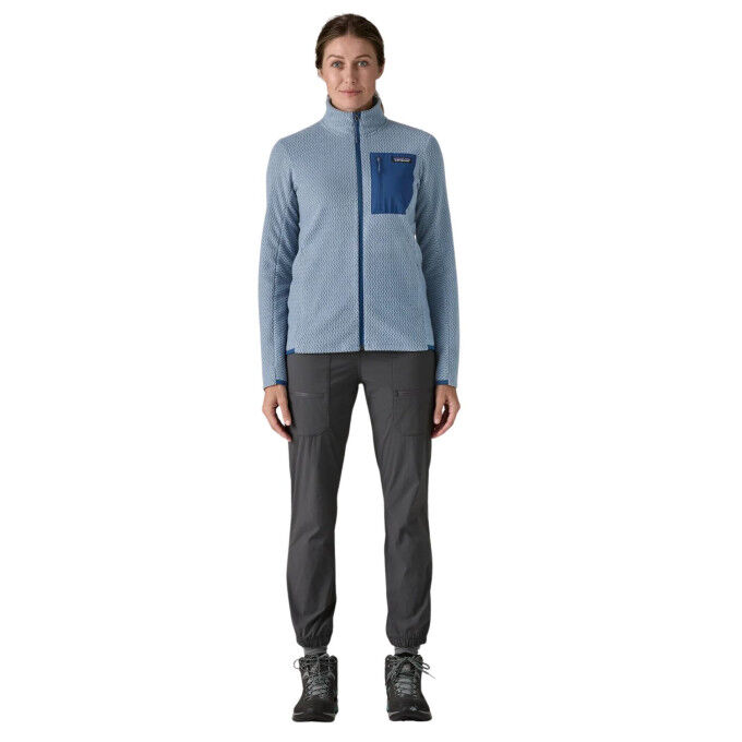 Patagonia R1® Air Women: lightweight warmth and technical breathability