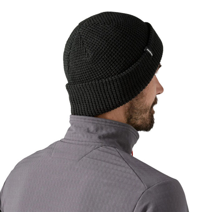 Patagonia Snowdrifter Black: lightweight, warm, and comfortable beanie