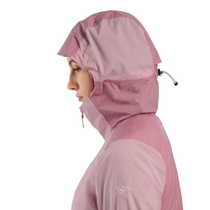 Arc'teryx Atom Mujer: aislamiento activo y comodidad de alto rendimiento