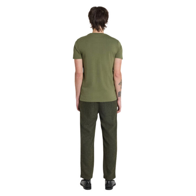 Pull-in Patchexplo Men's T-shirt: comfort, style, and authenticity