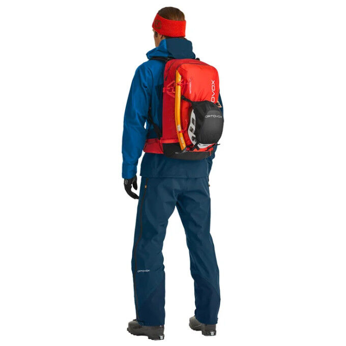 Mochila ORTOVOX SWITCHBACK 27 BLACK RAVEN