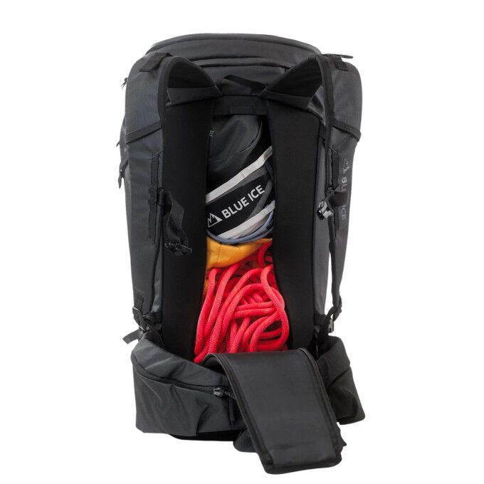 Blue Ice Yagi 35 L: the technical bag for ski touring