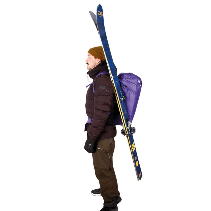 Blue Ice Yagi 28 – The compact and technical ski touring backpack