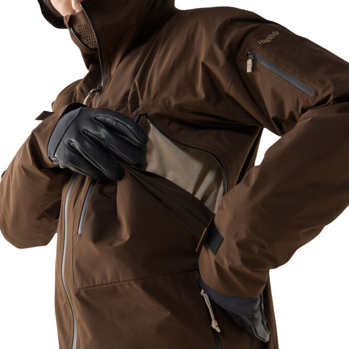 Latnja GTX Men's Ski Jacket - Performance and comfort on and off the slopes