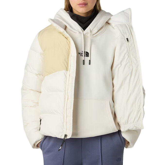 The North Face Saikuru women's jacket: warmth and urban style