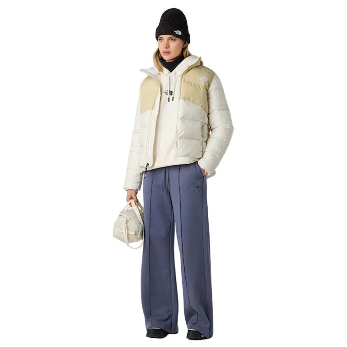 The North Face Saikuru women's jacket: warmth and urban style