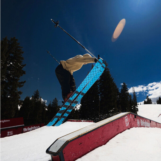 Skiset Line CHRONIC 101 + Bindungen – Freestyle & All-Terrain