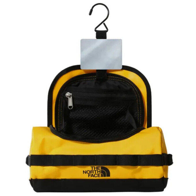 TNF BC Travel Canister S: compact and sturdy travel kit