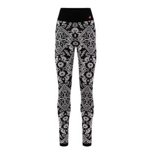 Kari Traa Saga Pants – Warm and technical merino wool base layer