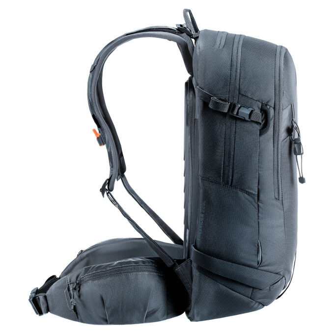 Deuter Freerider 22 SL Black: the backpack for demanding female freeriders