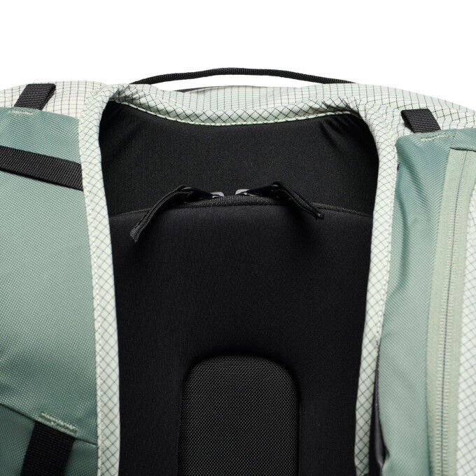 Black Diamond Dawn Patrol 25 L: zaino da sci alpinismo leggero e