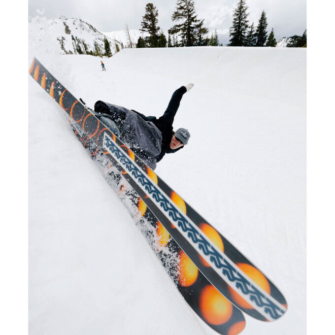 Sci K2 OMEN TEAM – Freestyle &amp; All-Mountain Alte prestazioni