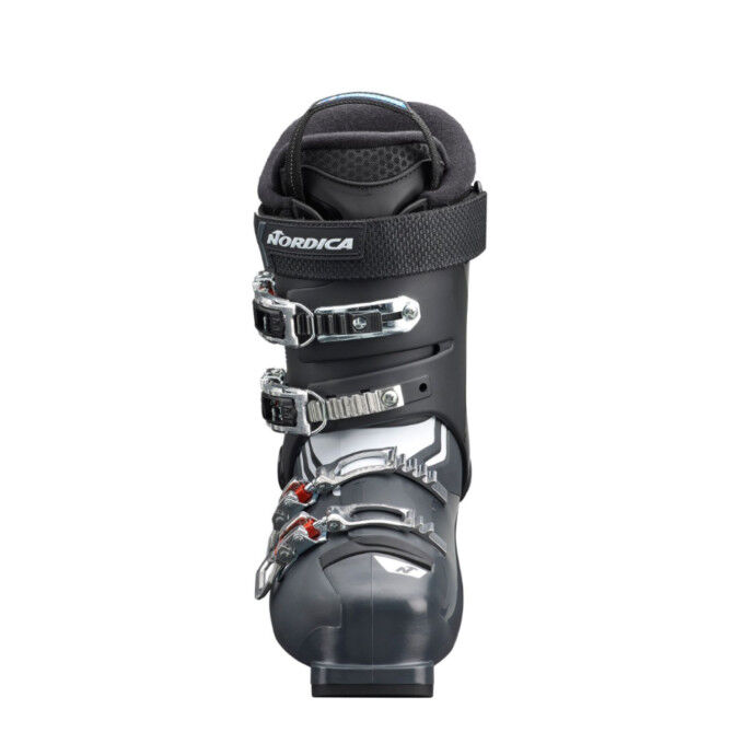 Nordica The Cruise 90 R: men's ski boots offering comfort and control
