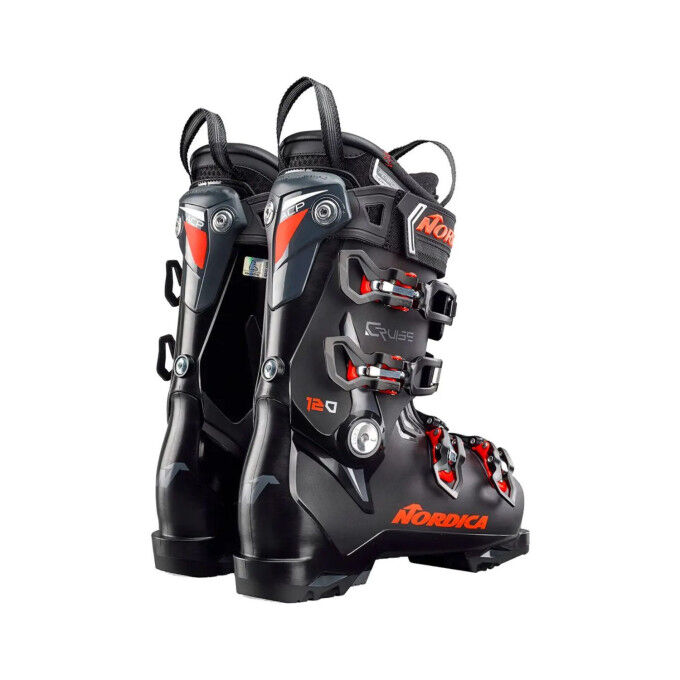 The Cruise 120 GW: men's ski boots combining power and comfort