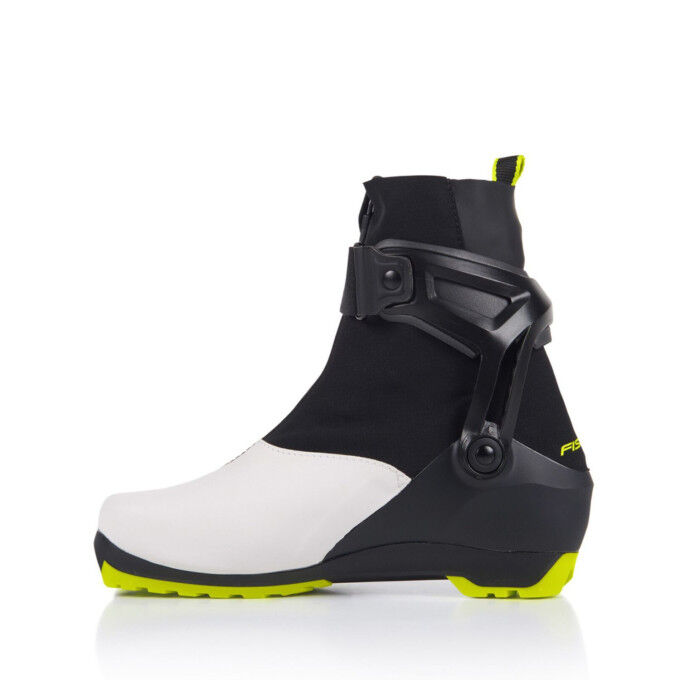 FISCHER RCS Skate WS EU39 新品未使用 FISCHER Women's RCS Skate Durable Weatherproof Protective Stable