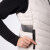 Damenweste Aulp Bisou Sand: Eleganz und recycelte Materialien