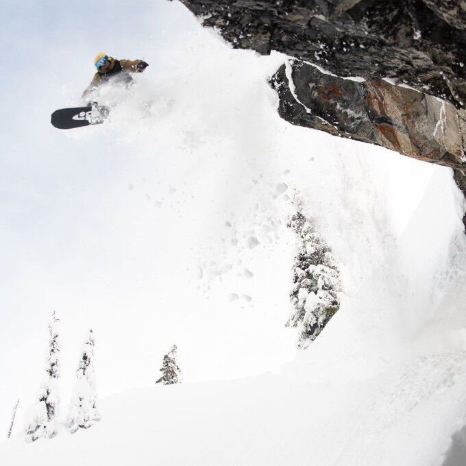 Tabla de snowboard Lib Tech Golden Orca 157: potencia y versatilidad