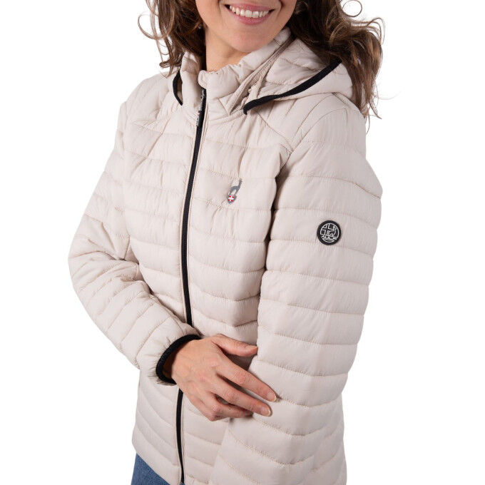 Aulp Belen Women's Down Jacket: warmth and style for your adventures