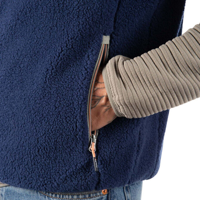 Aulp Tarik Men's Sleeveless Fleece: comfortable warmth and outdoor style