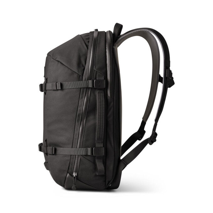 Yeti Crossroads® 27 L Backpack: Rugged and Functional for Everyday Use