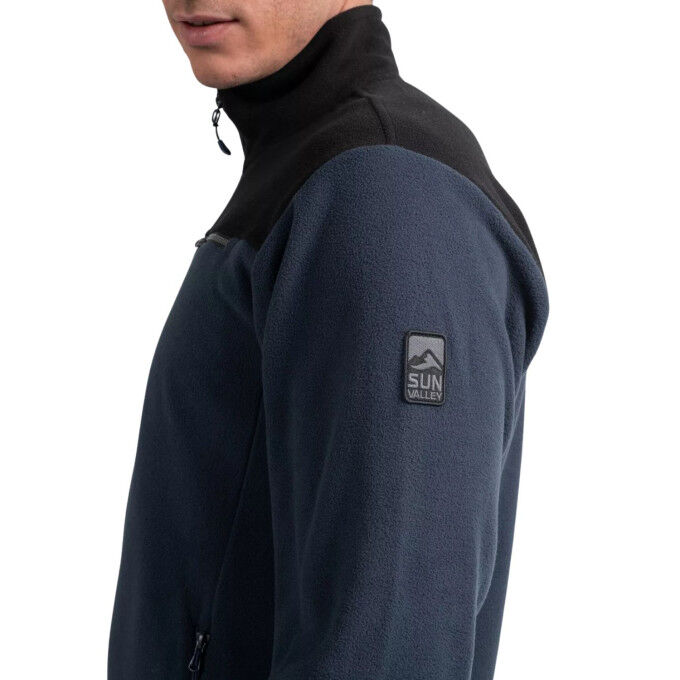 Sun Valley Luke: a men's fleece jacket designed for winter