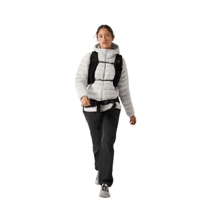 Piumino da donna Arc’teryx Cerium: leggero e caldo per la montagna
