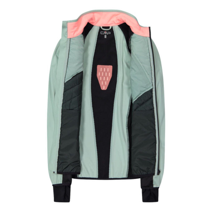 Chaqueta híbrida con mangas desmontables: ligera, cálida y versátil
