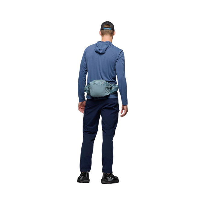 Norrona Femund econyl70 6L: riñonera ligera y versátil para actividades al aire libre