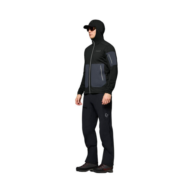 Norrona Falketind warm2 Men's: comfort and versatility for outdoor activities