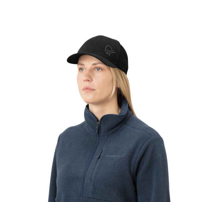 Casquette Norrona /29 Trucker Caviar Black – Style, confort et respirabilité